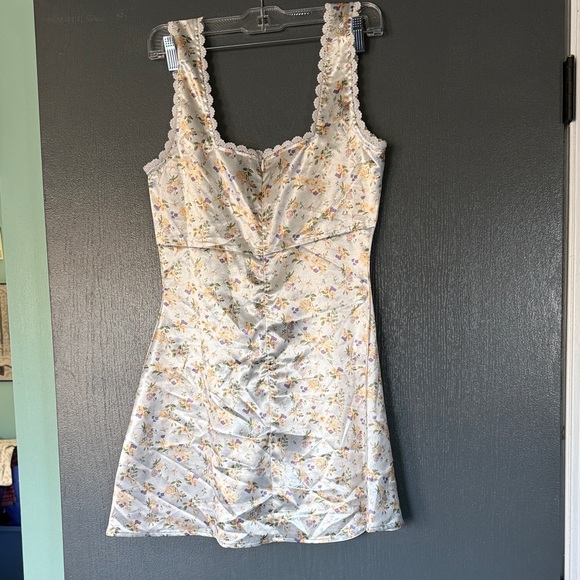 Princess Polly Cream Floral Mini Dress - Picture 3 of 3